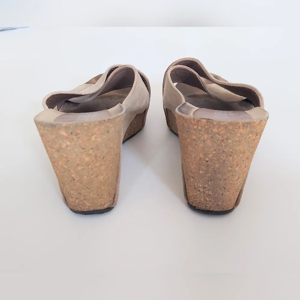 Cordani Size US 8 EU 39 Devon Platform Wedge Sandal Avio Suede